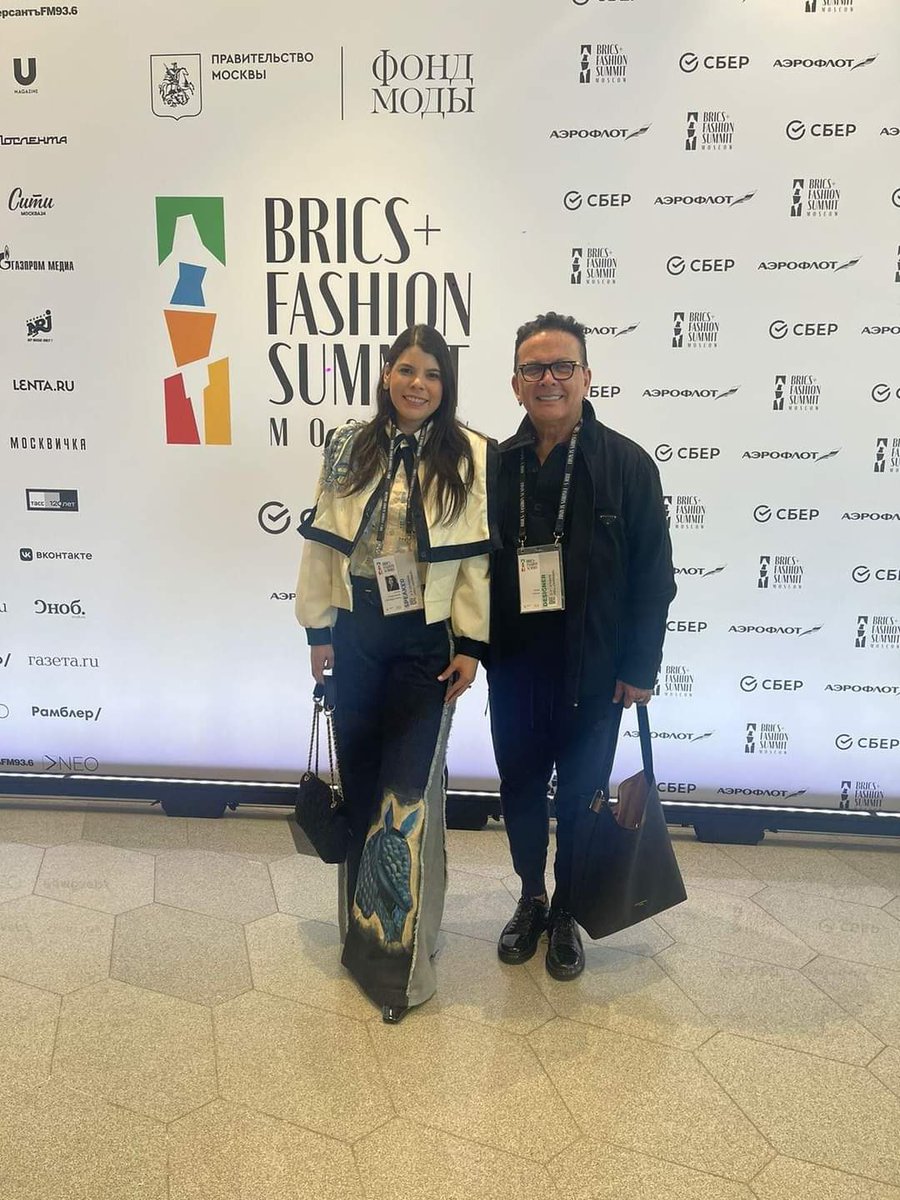 SoldeLiberNica's tweet photo. Cra. Camila Ortega, Directora  General de Nicaragua Diseña participó en un importante panel en el primer día de BRICS+ Fashion Summit 2024
.
#nicaraguadiseña  #ND2024
#Moscú  🇷🇺  #bricssummit2024 #Nicaragua  🇳🇮 https://t.co/uY0NeXRBHA