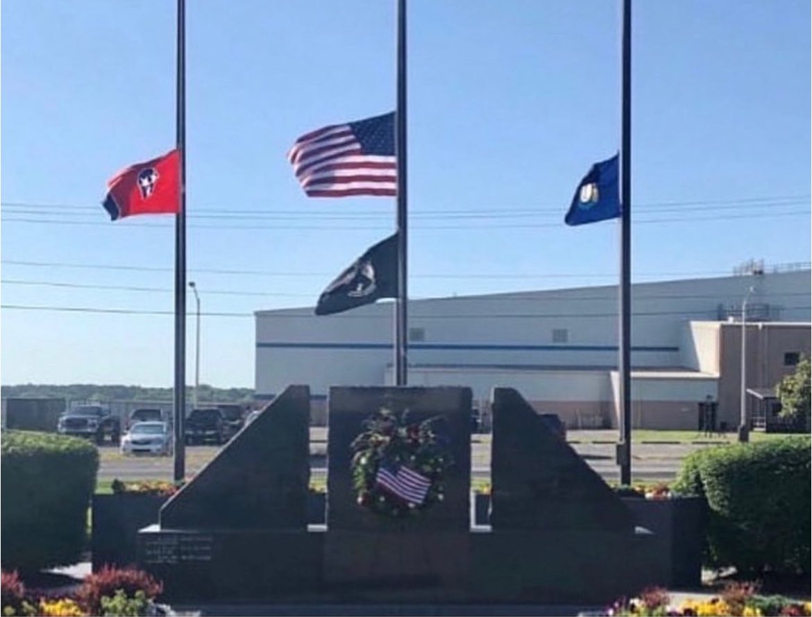 op_hawkeye's tweet photo. 10.3.1993 ~ CW4 Ray Frank ๐บ๐ธ
#OpHawkeyeRemembers #RayFrank #VietnamWarVet #160thSOAR #NSDQ #SilverStar #PurpleHearts (2) #ArmyAviationHoF #BattleofMogadishu #OperationGothicSerpent
๐ https://t.co/nzX468kpDd
๐ https://t.co/JcTmdbmZ8o
๐ https://t.co/xQEuf7ZujI https://t.co/glfZ8NojMp