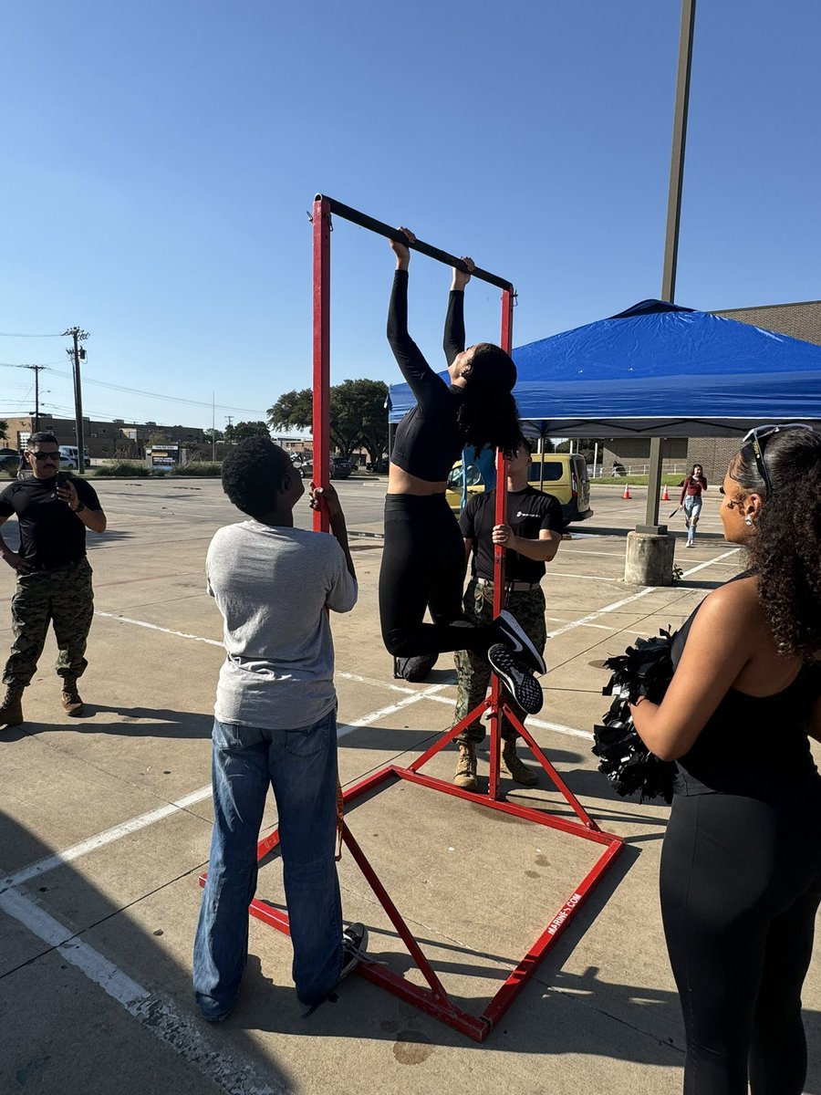 Irving High School Student Council tweet media