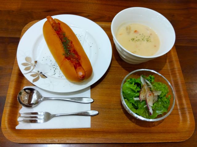 asobi_chiba's tweet photo. ブログ更新しました。
#サルサドック
#ミニサラダ付き
#スープセット
#クラムチャウダー
#東京インテリア家具
#モアカフェ
#MoaCafe
#千葉ニュータウン店
#千葉県
#印西市 https://t.co/F8qENyamkK