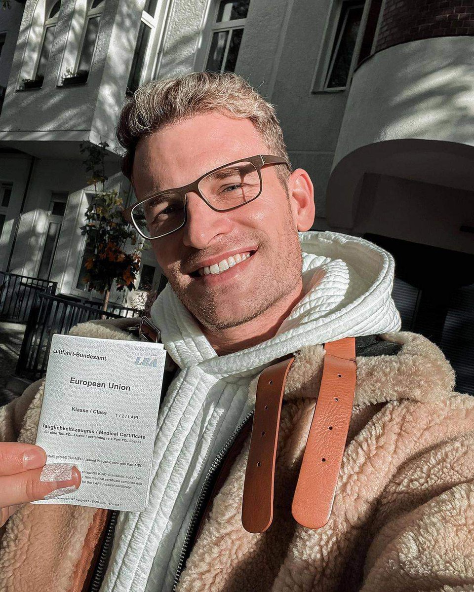 Pilotpatrick28's tweet image. 😎