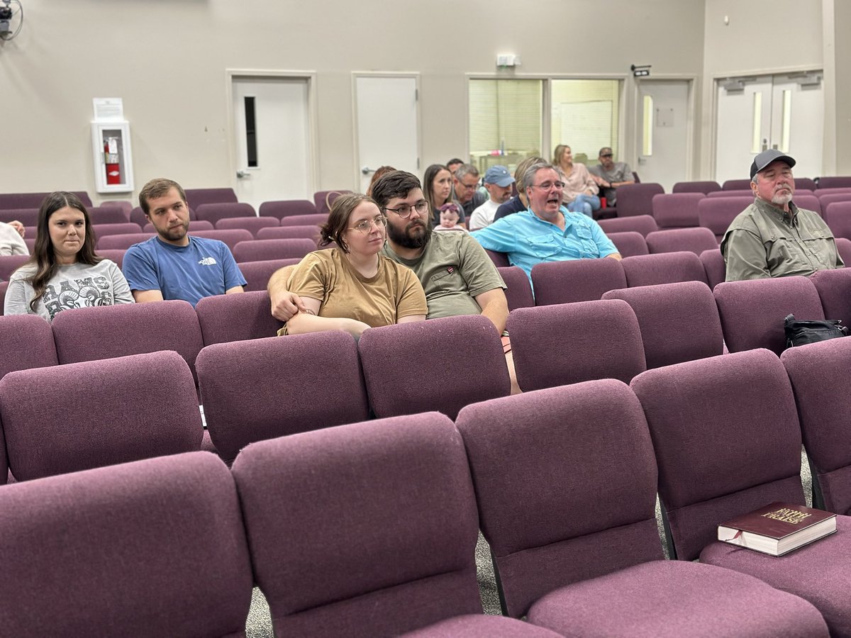 InstitutoBaxter's tweet photo. Presentation at the National Park Church in Hot Springs, Arkansas 
https://t.co/IMya4pD48F https://t.co/LZ4fR2QaAP
