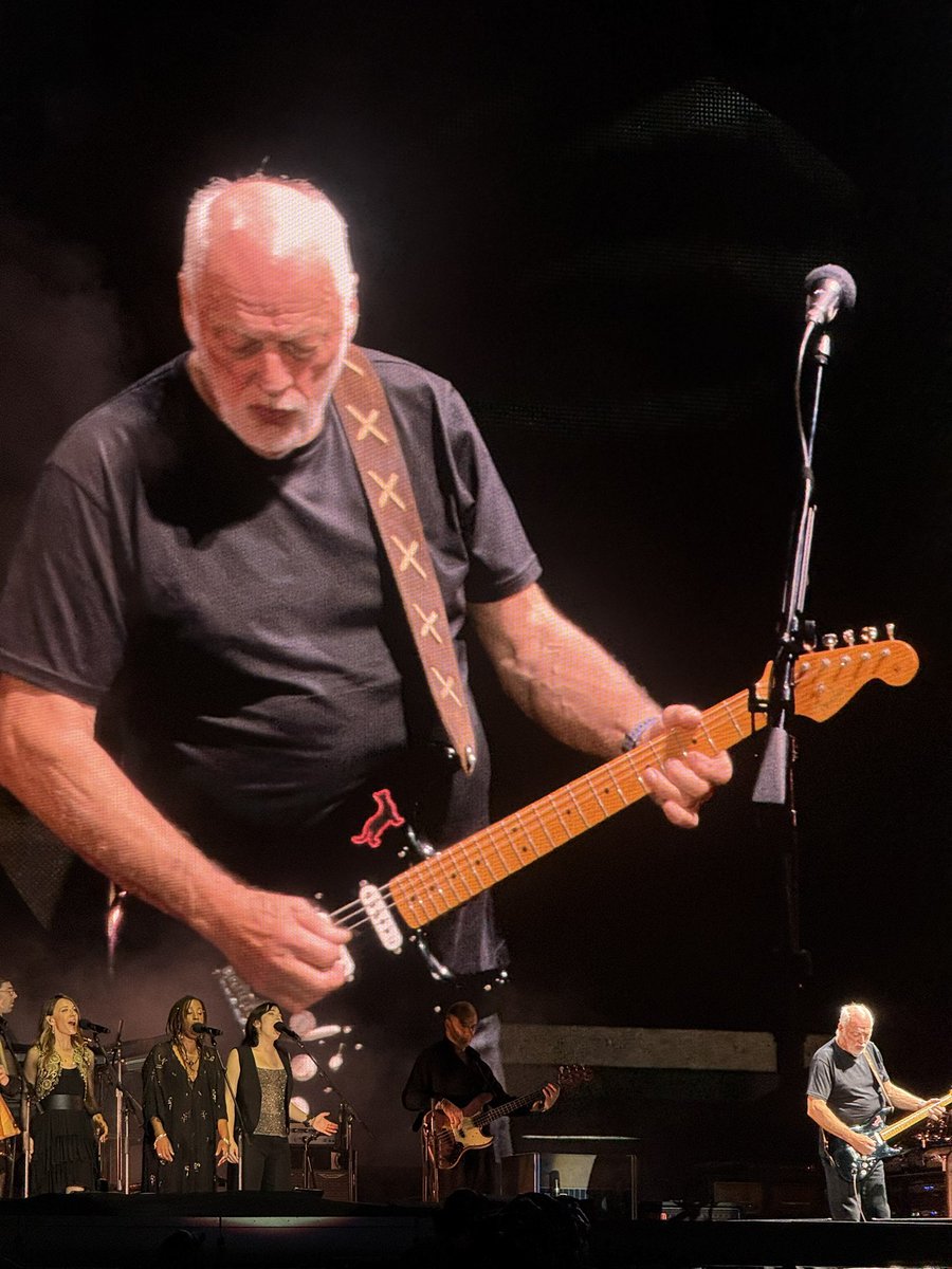 mitico_lg's tweet photo. #DavidGilmour #Roma #circomassimo 3/10/2024 @davidgilmour @GilmourTour @GilmourRomany Finalmente!!! Un sogno che si avvera https://t.co/uuR8t7b51n