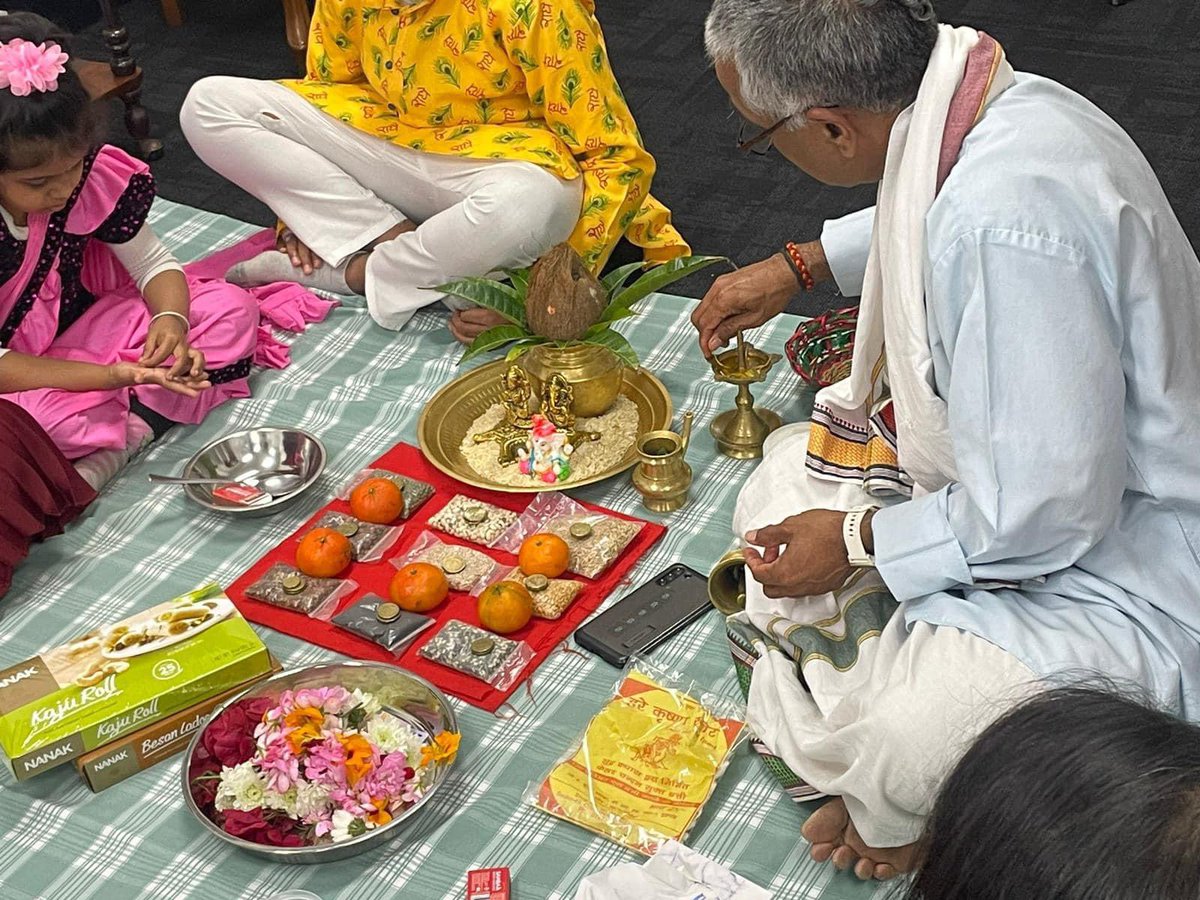 StevenPidgeon7's tweet photo. @WickhamLawyers Perth is open for business after Navgraha Puja 🙏 (part 1 of 2) https://t.co/dVeOxgKVNW