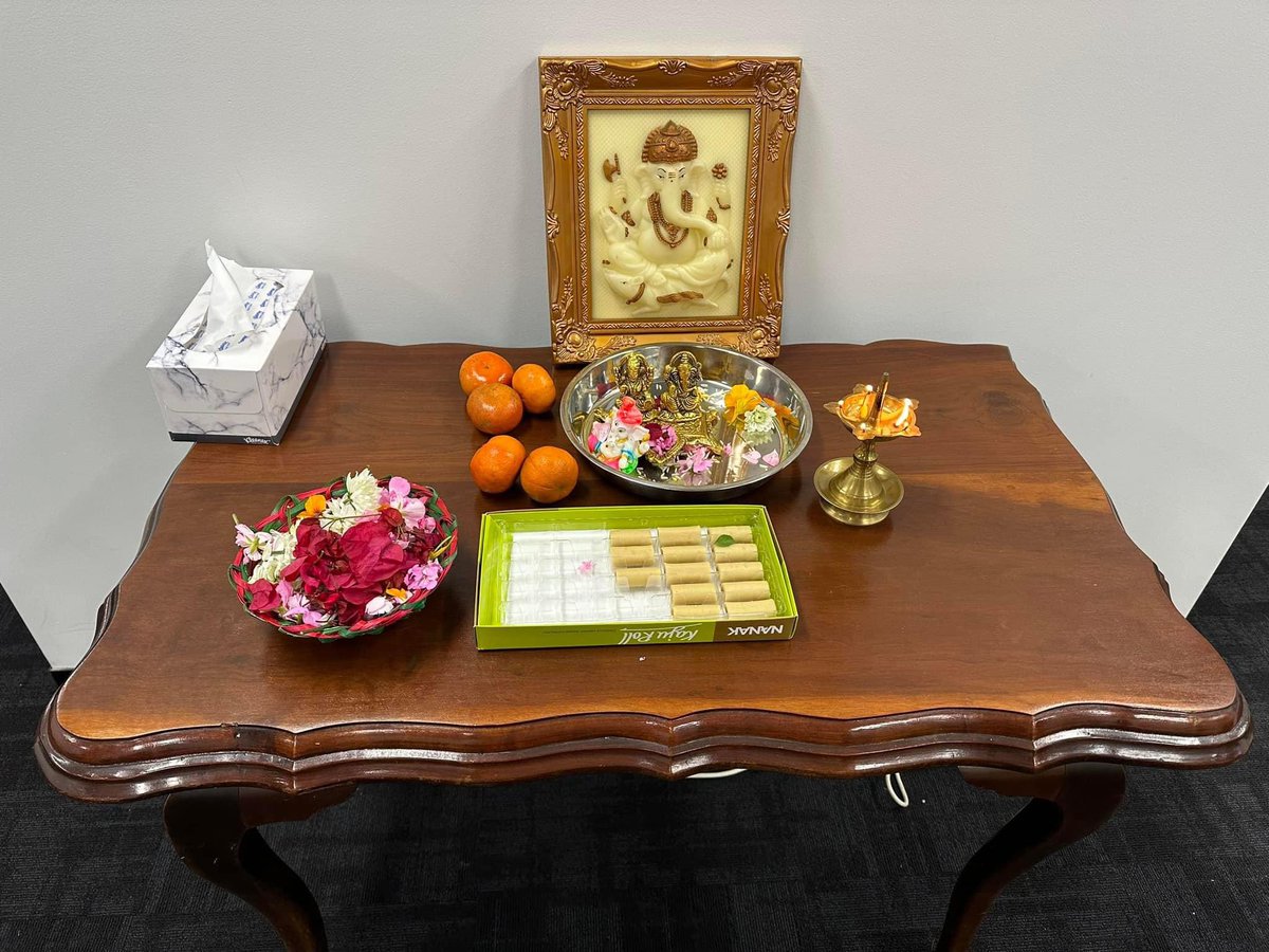 StevenPidgeon7's tweet photo. @WickhamLawyers Perth is open for business after Navgraha Puja 🙏 (part 1 of 2) https://t.co/dVeOxgKVNW