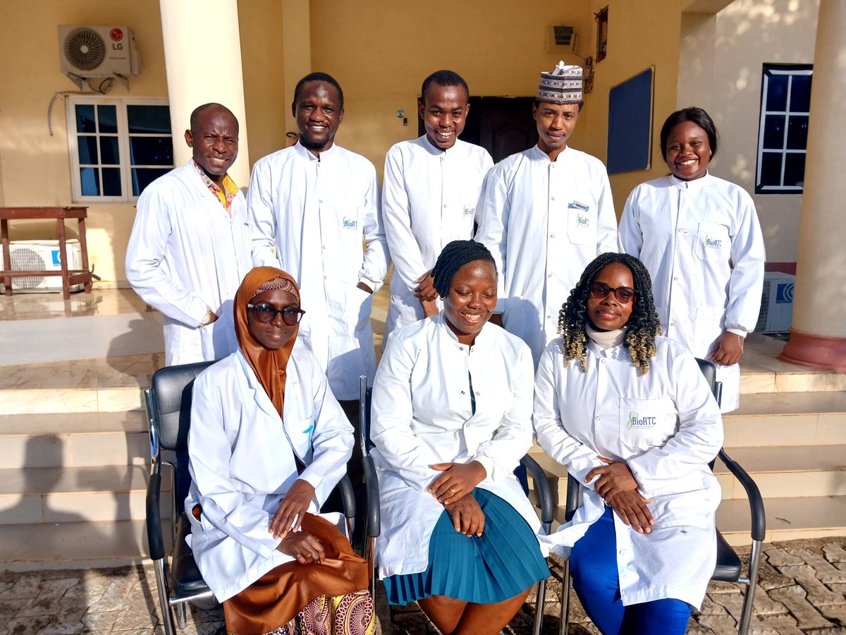 ikeji_amaka's tweet photo. Thrilled to share an incredible experience @BioRTCNig using their cutting-edge technologies while acquiring more skills on vibratomy and confocal microscopy. I'm grateful to @czi @mahmoudbukar and BioRTC staff for this knowledge-enriching and career-advancing research fellowship. https://t.co/ipAvKYjYq8