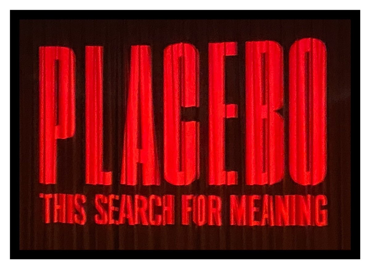 It’s showtime baby! 🖤 #Placebo #PlaceboWorld #PlaceboThisSearchForMeaning #ThisSearchForMeaning #LeicesterSquare #LeicesterSquareFilmPremiere #BrianMolko #StefanOlsdal