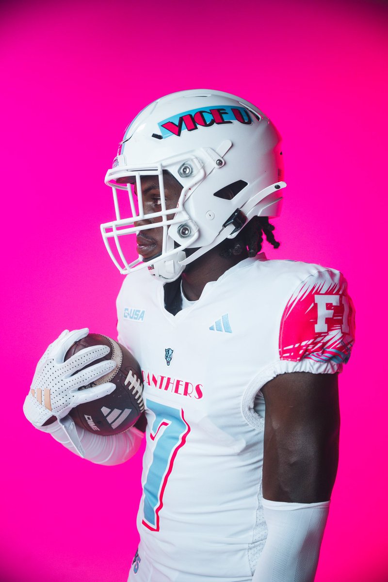 On3's tweet image. New FIU uniforms just dropped🤩

(via @FIUFootball)