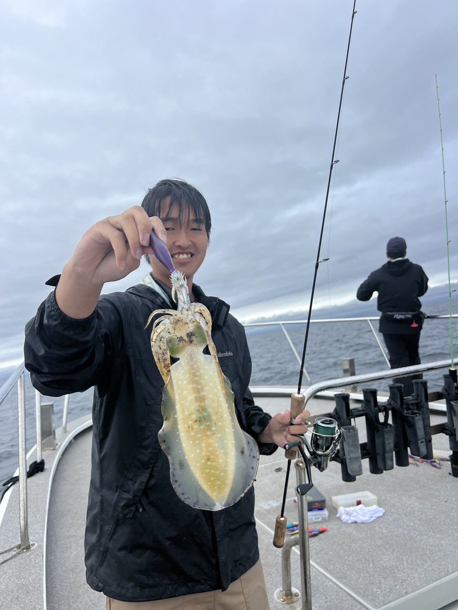 yasu0807wata's tweet photo. 盛漁丸ティップラン解禁！朝イチから連発！
アオリカウンター42 https://t.co/XfygcRVW9v