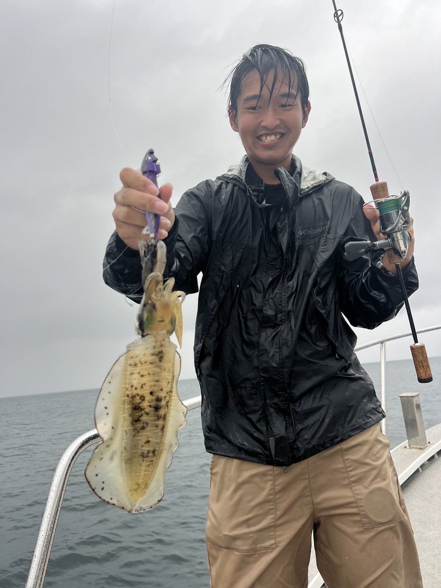 yasu0807wata's tweet photo. 盛漁丸ティップラン解禁！朝イチから連発！
アオリカウンター42 https://t.co/XfygcRVW9v