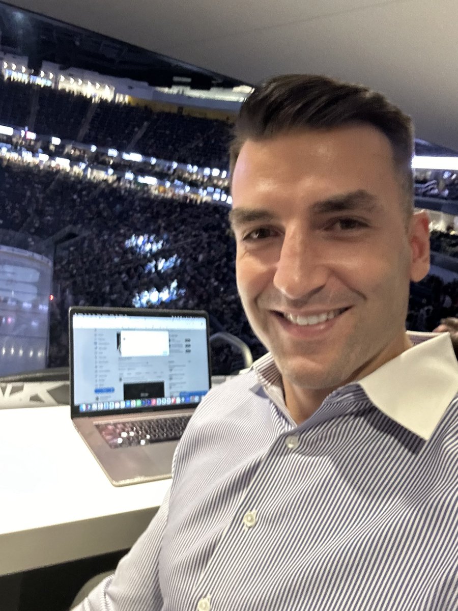 NHLBruins's tweet photo. Ready for some live tweeting ^37 https://t.co/Tn32rHrK1m