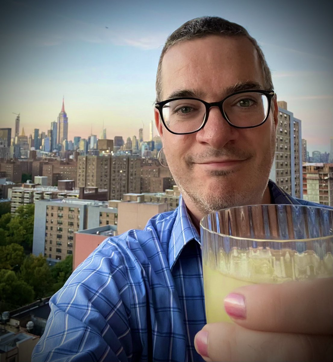 evan_kapitansky's tweet photo. Good evening. Just being a liberal gay guy now voting for President Donald J. Trump. https://t.co/4Fg7RLeEt8