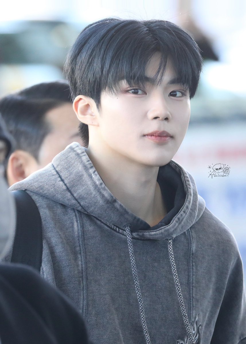 241004 ICN

😗🖤☺️

#ZB1 #朴乾旭 #박건욱 #PARKGUNWOOK #パクゴヌク #ZEROBASEONE #제베원 #제로베이스원