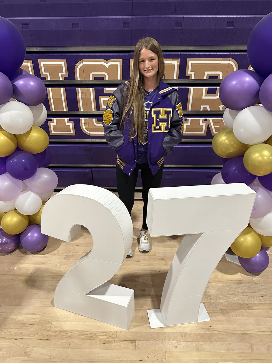 Congratulations to our 3 letterman jacket recipients!! Wear it with pride! 💜💛