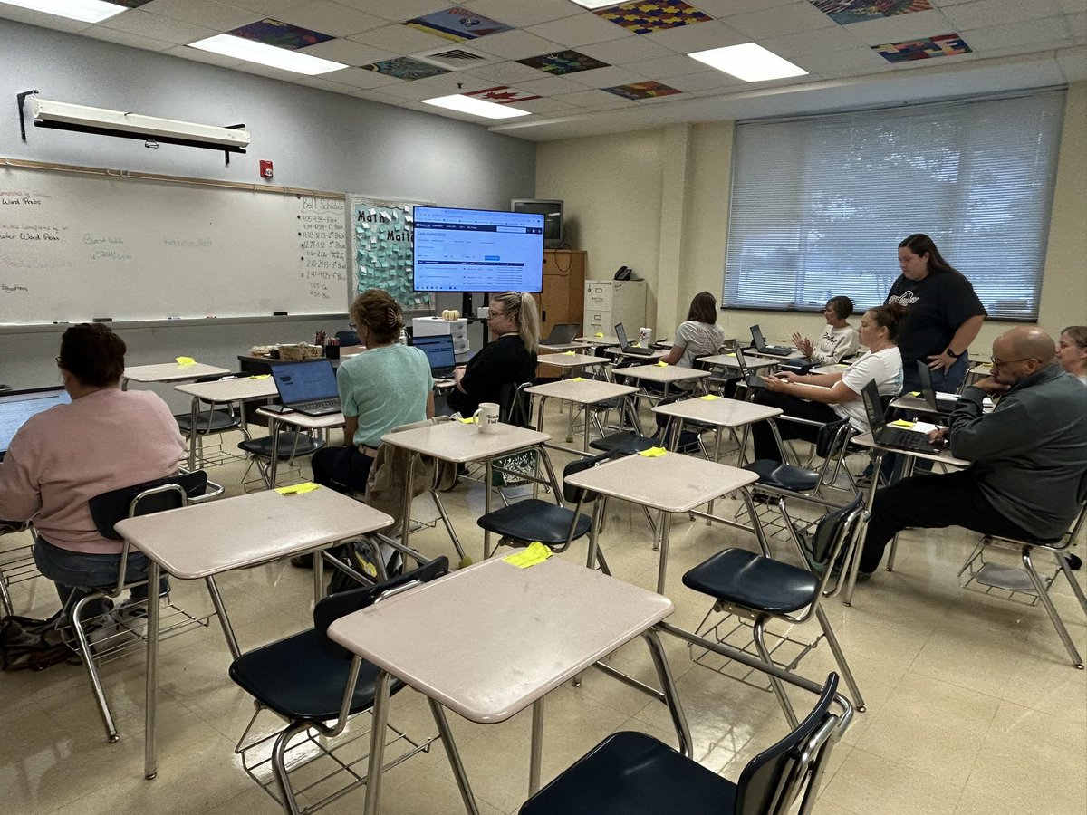 Prin_MayerPRMS's tweet image. Thankful for collaborations between @PorterRidgeMSNC and @SunValleyHSNC today!! Thank you to  @katelyngoff17 for sharing her knowledge of Delta Math with PR teachers! @AGHoulihan @SVHSPrin_Dad @UCPSNC