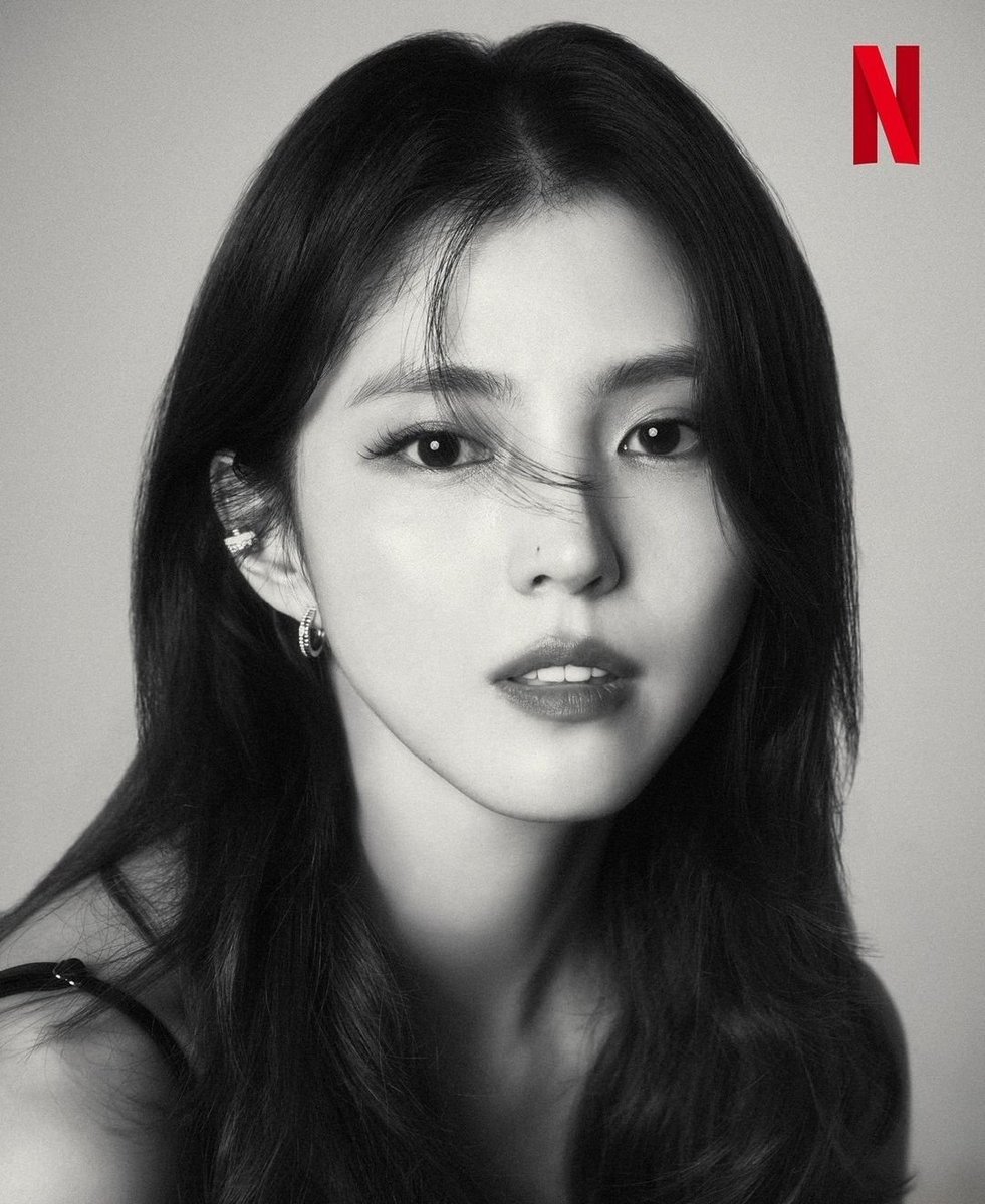 hansoheeglobal's tweet photo. Han Sohee for Netflix series Gyeongseong Creature 2

#HanSohee #한소희 #GyeongseongCreature2 https://t.co/JbScBgHwth