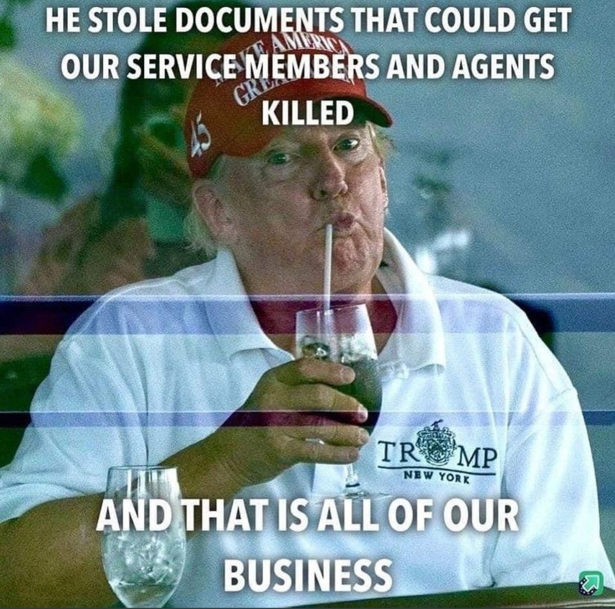 raggapegs's tweet photo. Traitor
#Treason https://t.co/V8g0qtY7ji