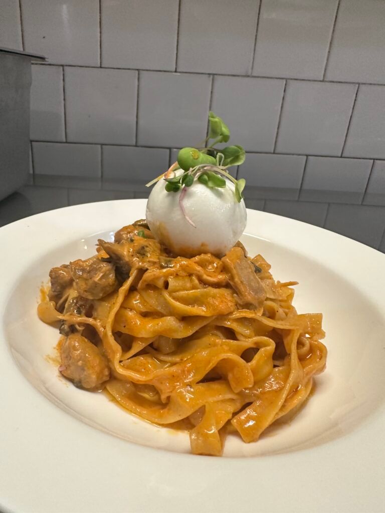 Try the Mushrooms and Truffle Burrata at Robba Da Matti (1906 Haro Street) today through to October 27 in the Vancouver Pasta Challenge, here are the details buff.ly/3ZK0OP7 #pastachallengeyvr
