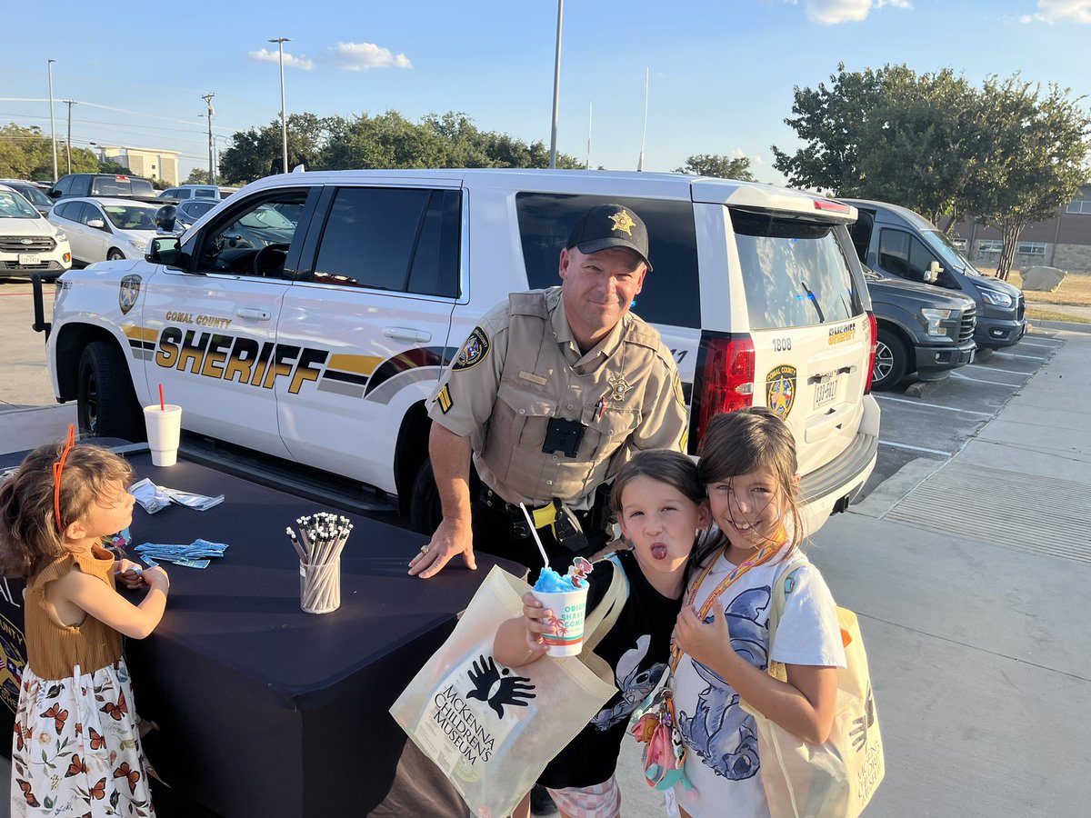 Amy Malone (@amyrmalone) on Twitter photo Heritage Night at Goodwin Frazier ES was a memorable event for families to learn & engage with businesses in our New Braunfels community! Butter making, the Chicken Dance, and First Responders were on the scene…to name a few. #Grateful <a href="/GFESWildcats/">Goodwin Frazier</a> Heritage Night at Goodwin Frazier ES was a memorable event for families to learn & engage with businesses in our New Braunfels community! Butter making, the Chicken Dance, and First Responders were on the scene…to name a few. #Grateful <a href="/GFESWildcats/">Goodwin Frazier</a>