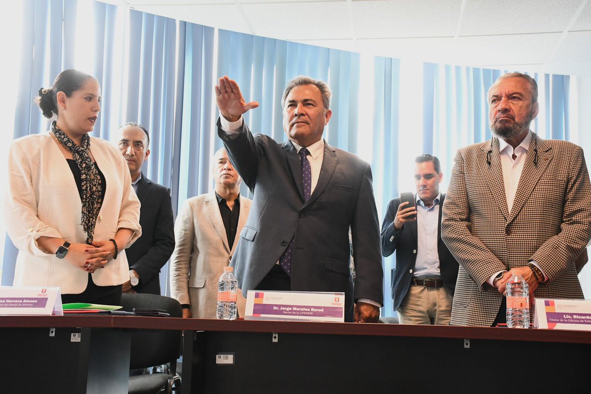 24_morelos's tweet image. JORGE MORALES BARUD, NUEVO RECTOR DE LA UNIVERSIDAD POLITÉCNICA DEL ESTADO DE MORELOS 

Este jueves tres de octubre de 2024, la Universidad Politécnica del Estado de Morelos (#Upemor) dio la bienvenida a Jorge Morales Barud, tras tomar posesión como nuevo #rector 

Más…