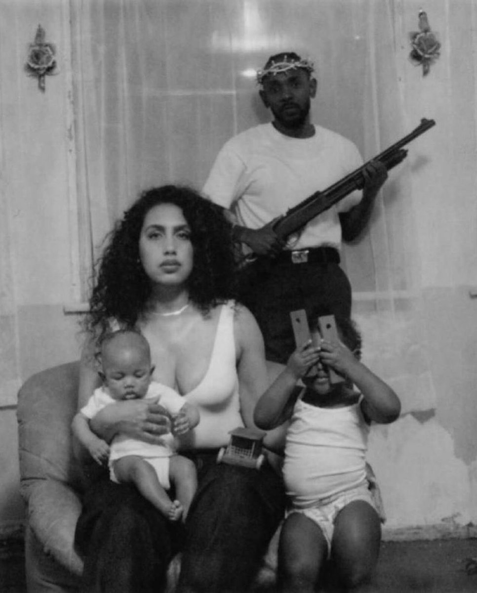 grindface_music's tweet photo. Never before seen photos of Kendrick, Shot by Renell Medrano https://t.co/lLgDexzHNB