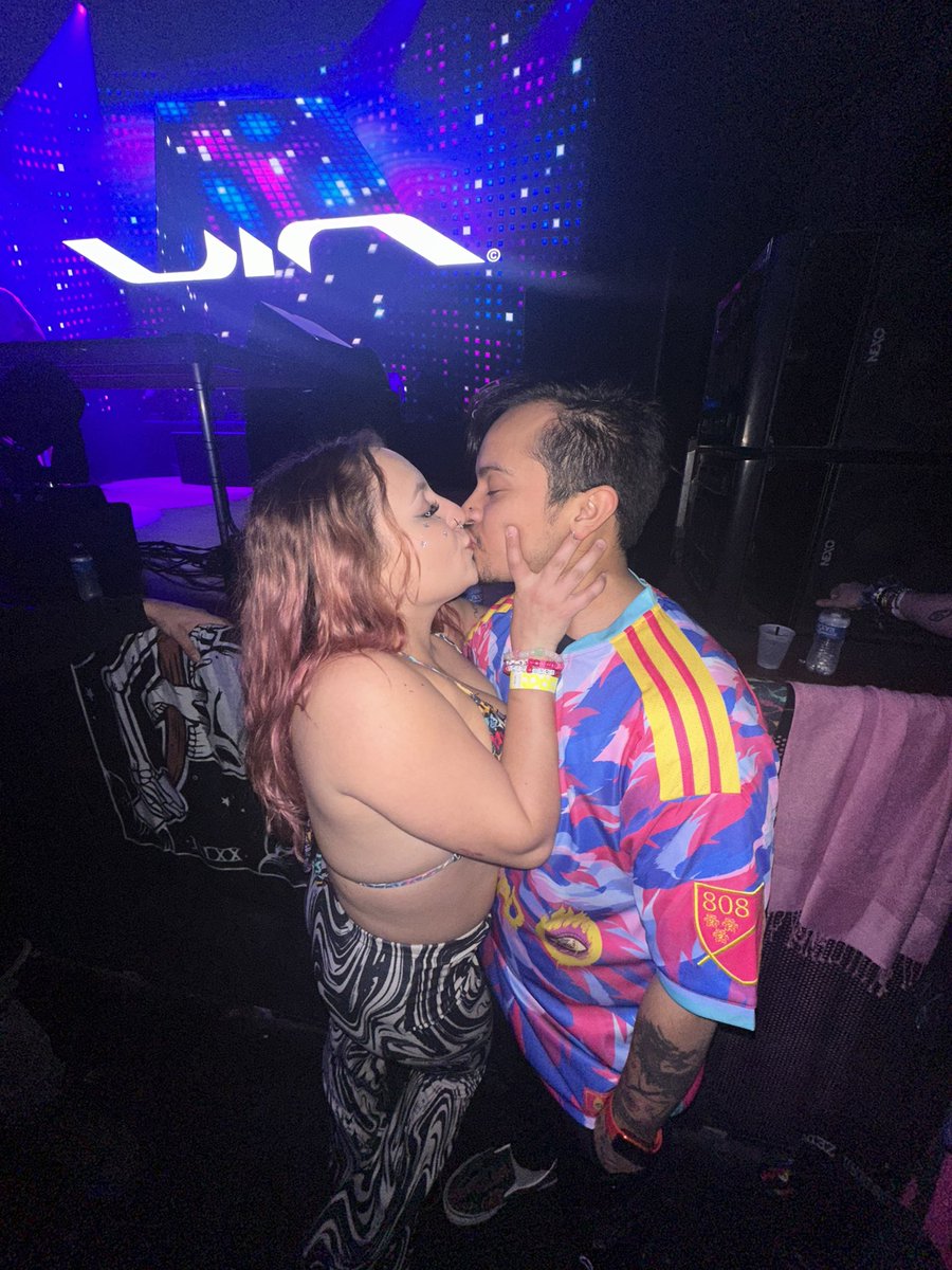 Happy birthday my love and thank you for an amazing year. I love traveling with you and seeing all our favorites. Thank you for loving me and always being by my side. I love you endlessly 💕