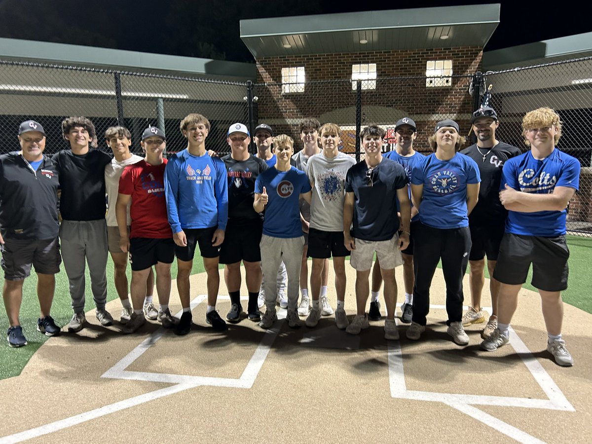 Thank you to the Miracle League of the South Hills  for having our CV boys baseball participate and helping everyone involved.   We had a blast @baseballcolts25 <a href="/CVColtsAD/">CV Colts Athletics</a>