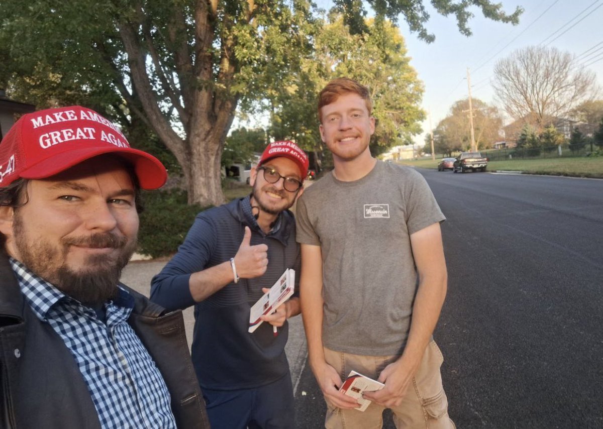 brooklyn5024's tweet photo. BIG SHOUTOUT to UWRF College Republicans for KILLING it this election season door knocking!! 

We talk about sacrifice, and these guys are THE definition of it👏👏 

Thank you for showing up last night! https://t.co/zciPAhhgSv