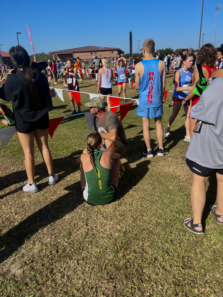 Mallory_f11's tweet photo. Ran a very competitive race today in Huffman with a 13:00!! https://t.co/z4KY1hnlOW