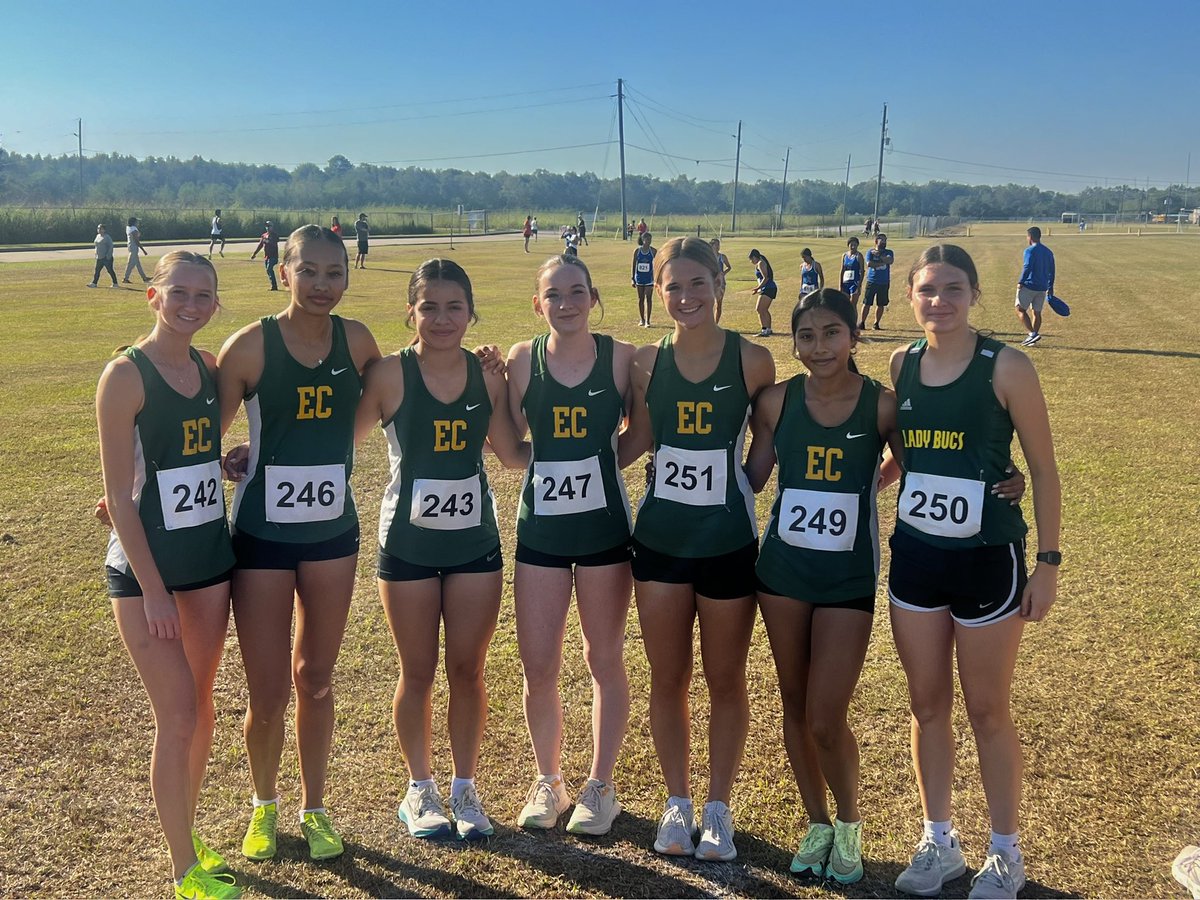 Mallory_f11's tweet photo. Ran a very competitive race today in Huffman with a 13:00!! https://t.co/z4KY1hnlOW