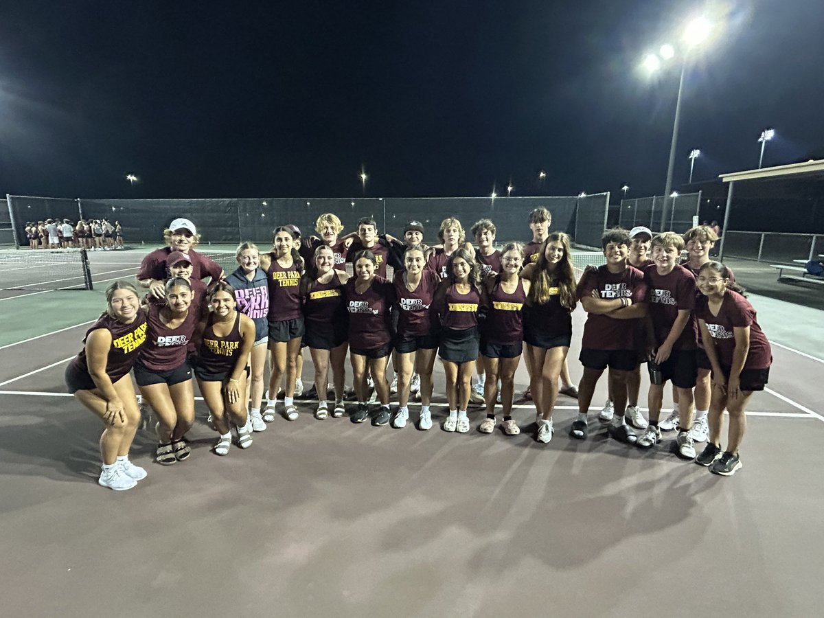 DPISD_Tennis's tweet image. Congratulations to our JV/FR team for defeating Clear Creek 10-9!  The next match will be on the 10/22 at Baytown Sterling!  Go Deer!  🦌 🎾 @Coachtheim @dpisdathletics