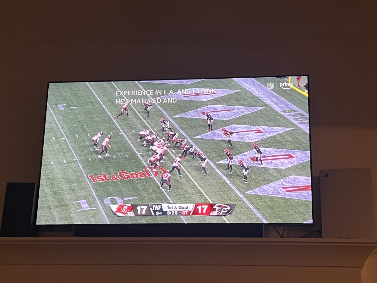 HighVoicePeyton's tweet photo. How are we just ignoring TB being gifted an extra down resulting in a TD? Back to Back 1st and Goals with no penalty in between. 🤔😂 #TNF #TBvsATL  #TNFonPrime https://t.co/C3asZKlgHW