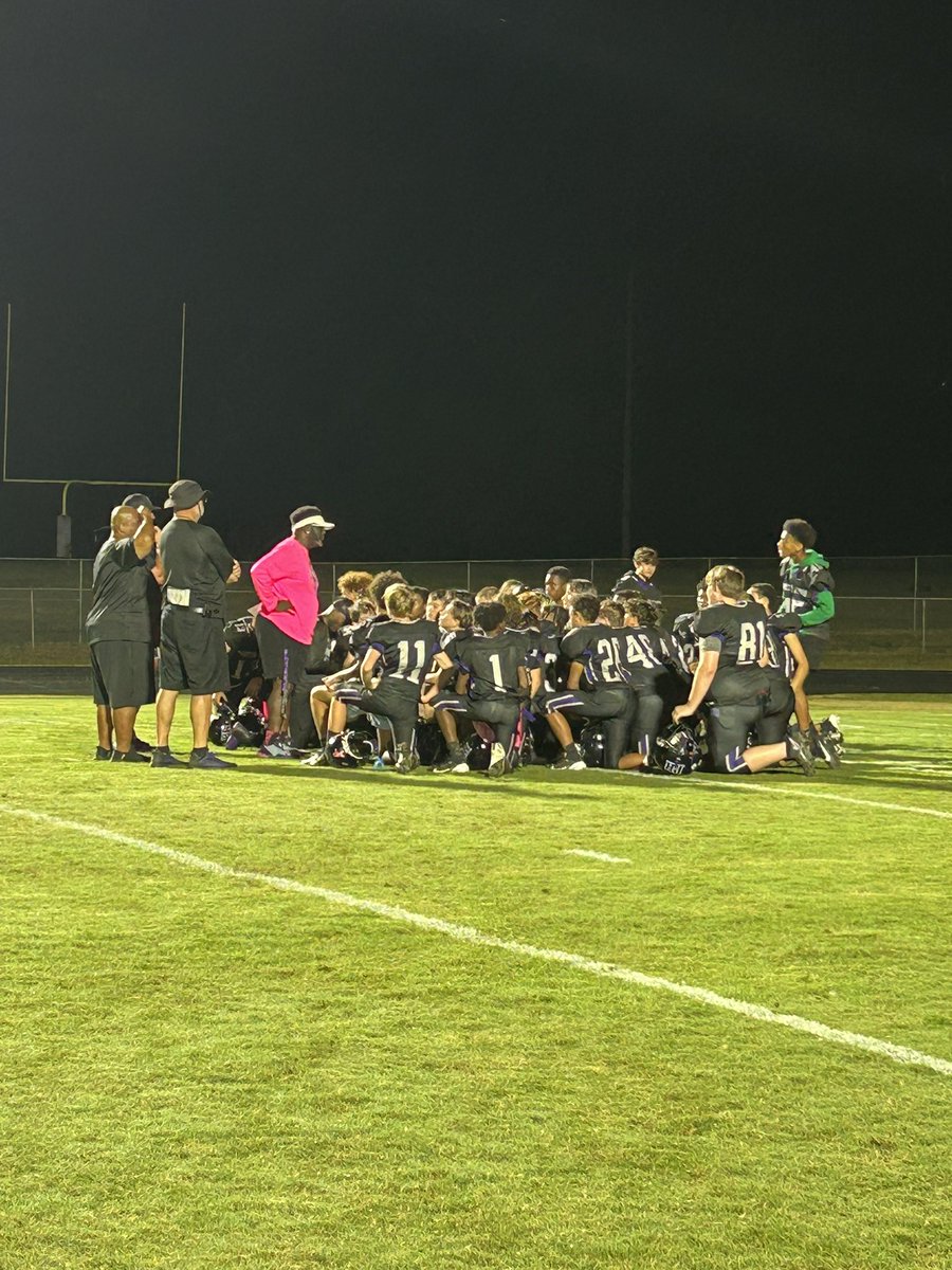 Prin_MayerPRMS's tweet image. Great @PorterRidgeMSNC football win over Parkwood Middle! Congratulations Pirates! 🏴‍☠️ @AGHoulihan @UCPSNC
