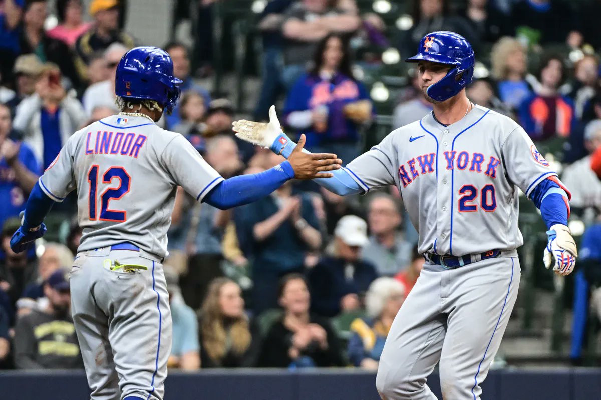 OMG LFGM Mets!  Pete Alonso!
Team of Destiny. What a team!