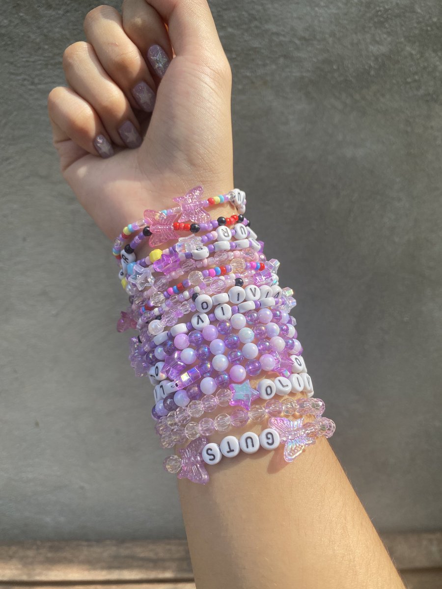 💜⭐️ GUTS WORLD TOUR IN MANILA Freebies ⭐️💜

📍I’ll be roaming around PH Arena 
   • time tba
   • October 5
⠀• 1:1 ratio
   • for trades, I’ll be doing it on the spot

#GutsWorldTourPH #GUTSWorldTourManila #GUTSWorldTour #GUTSTourManila #GUTSinManila #OliviaRodrigo