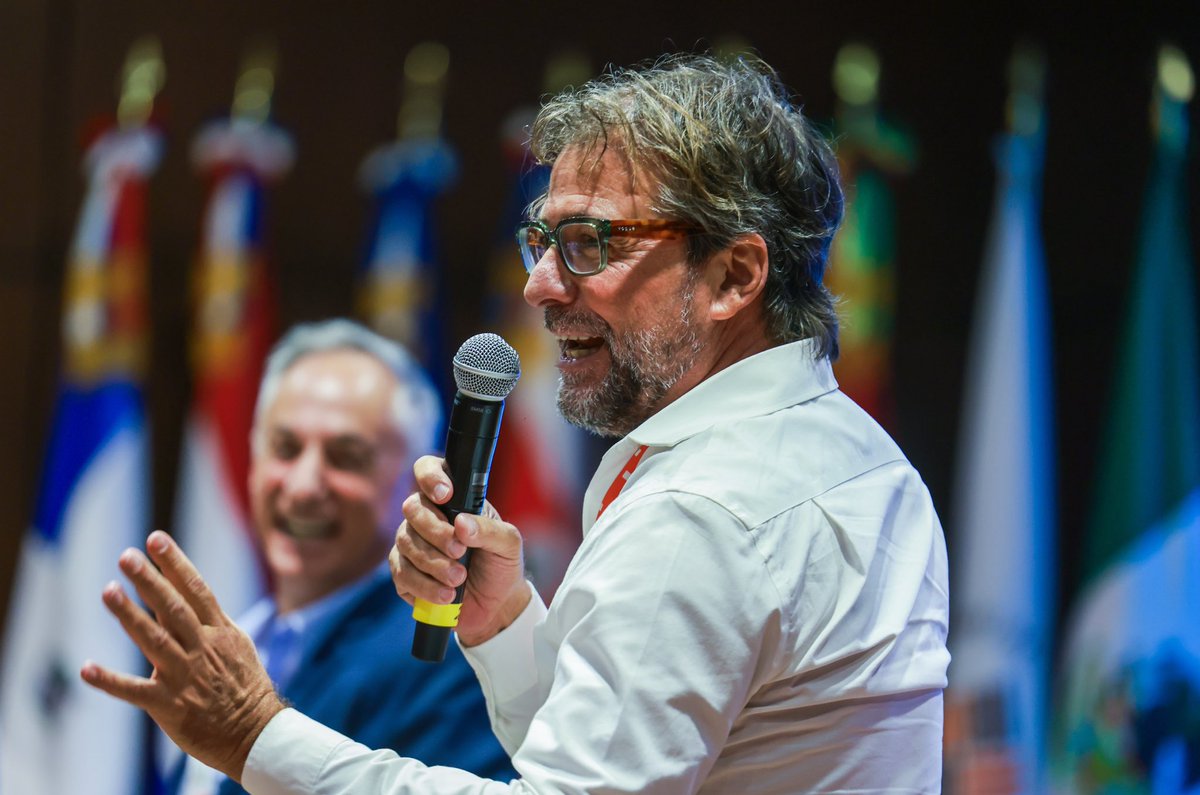 Hugo_pardo's tweet image. Luego de tres días intensos y tres meses de preparación, finaliza Puebla REALCUP 2024. Una hermosa conversación con colegas y más de 30 rectores de universidades privadas. Seguiremos diseñando experiencias y produciendo contenidos para @RealcupALyC. realcup.org