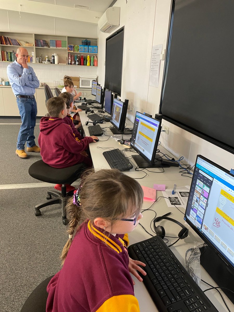 Our newest CoRE educator, Adam Brooks, kicked off his first week by exploring the heart of our regional school communities in the Wheatbelt. Adam’s experience truly captured the spirit of CoRE’s approach to education. ⛏️ ✨🔗 zurl.co/1Go1