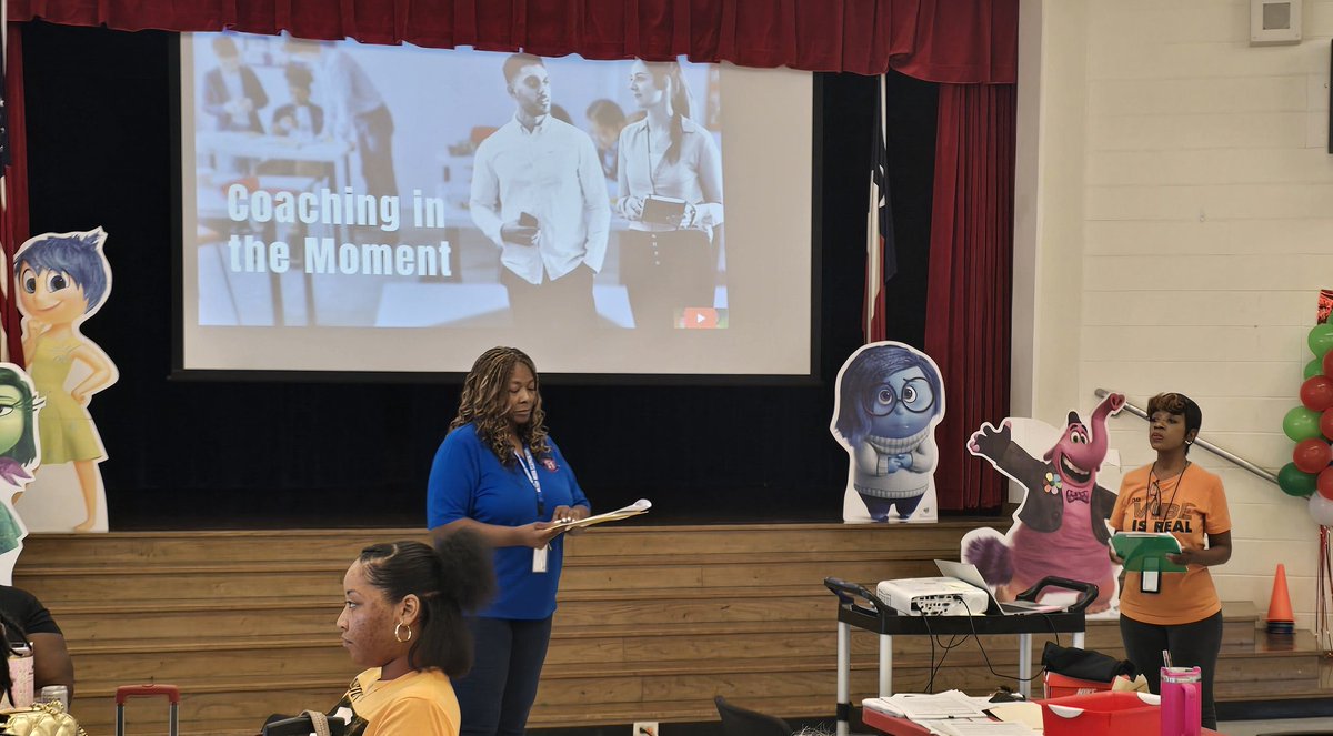 BetsyRossElem's tweet image. The best PD is learning from your colleagues. Our teacher leaders are rocking and rolling. We are building capacity and leaving no teacher behind!  #HighQualityInstruction #HighPerformanceCulture