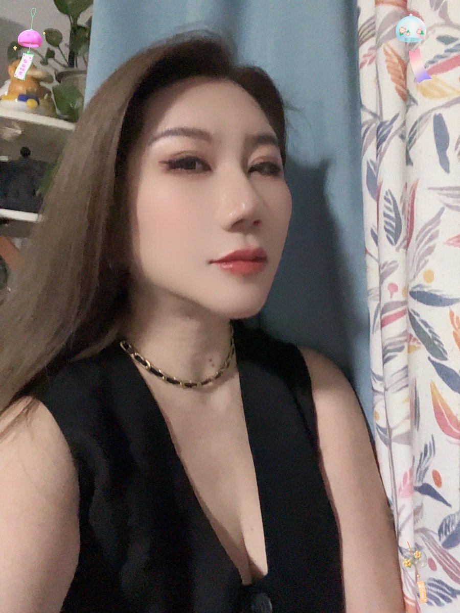 qa_row's tweet photo. 骚狗子爬过来 https://t.co/NNJ4MCDRIu