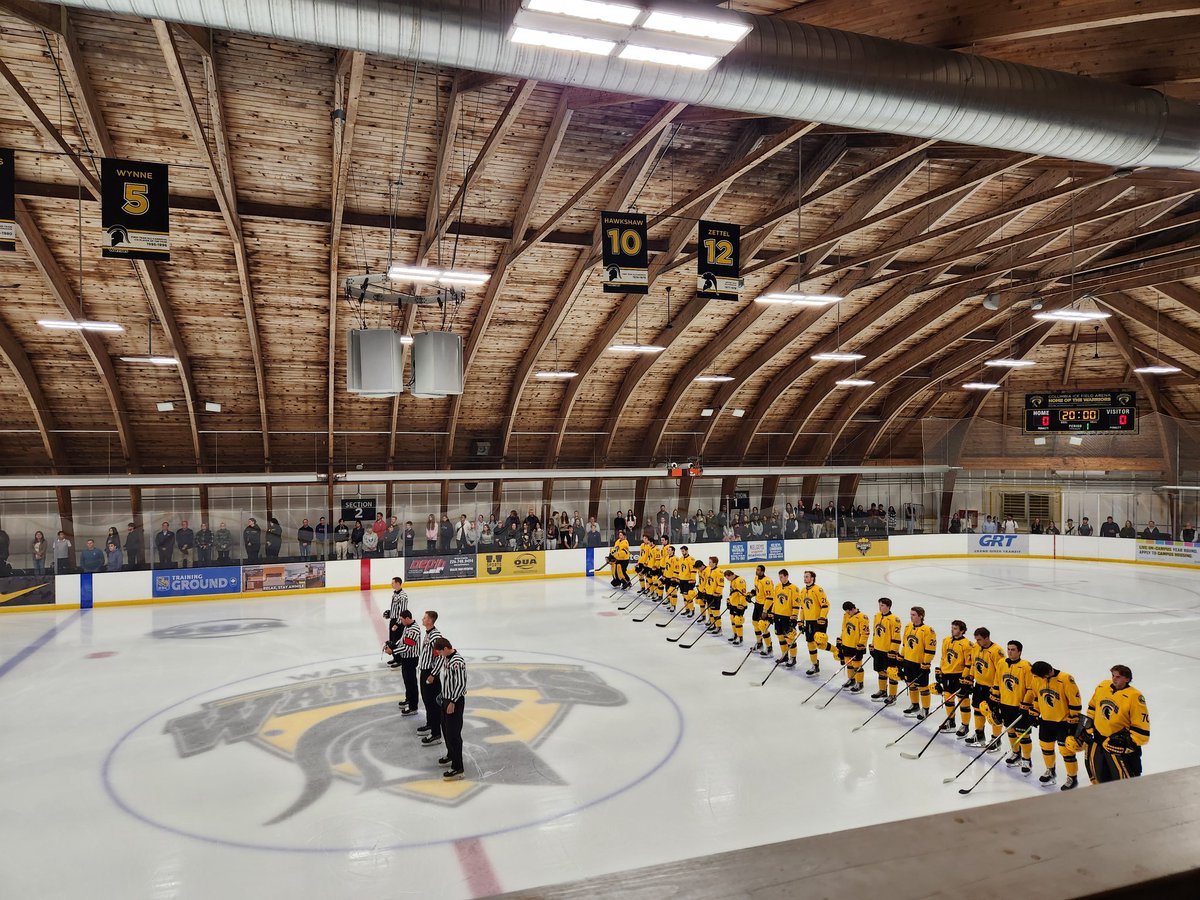 jay_k_shaw's tweet photo. It had been way too long since this view. A blast hopping on the call with @adammcg1983 for tonight's @WlooWarriors home opener.
A great crowd packed CIF tonight! #newlights https://t.co/vqzScNKRBT