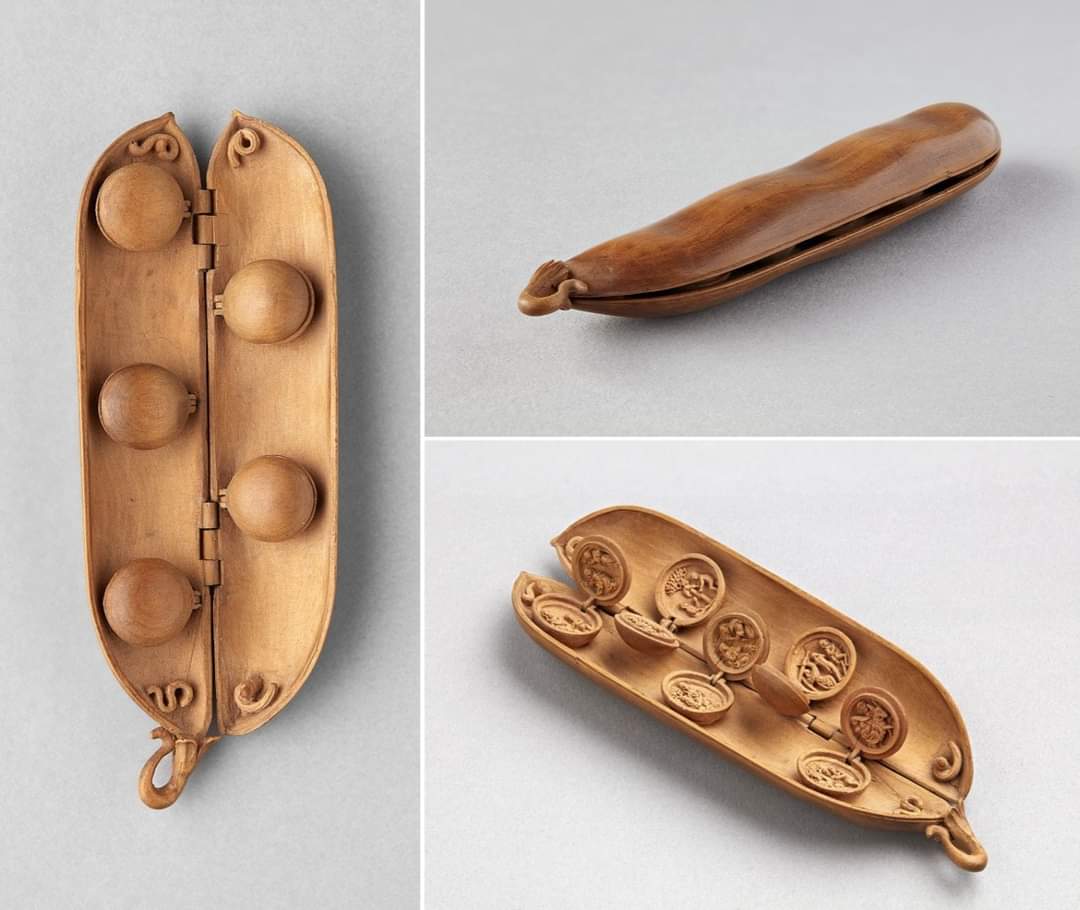 This tiny boxwood peapod (10cm) was carved in 1500 AD, by a North German artist. It opens to reveal little peas, and then those peas open to reveal ten little carved scenes from Genesis. 

Now housed at the Museum of Decorative Arts in Berlin. 

#drthehistories