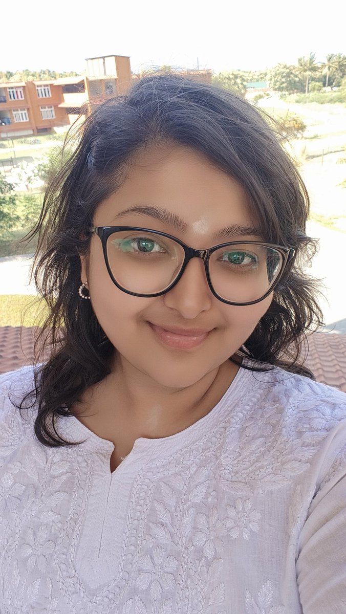 mazumdar_smita's tweet photo. I still remember how overwhelming the experience I had when I first visited the @ishafoundation. Teary eyes, ear to ear smile and folded hands just for every living being and non-living object. 🥹🙏

Cut to today, my sister is in Sadhnapada and mom says she wants to visit again. https://t.co/yw6Whhe0wn