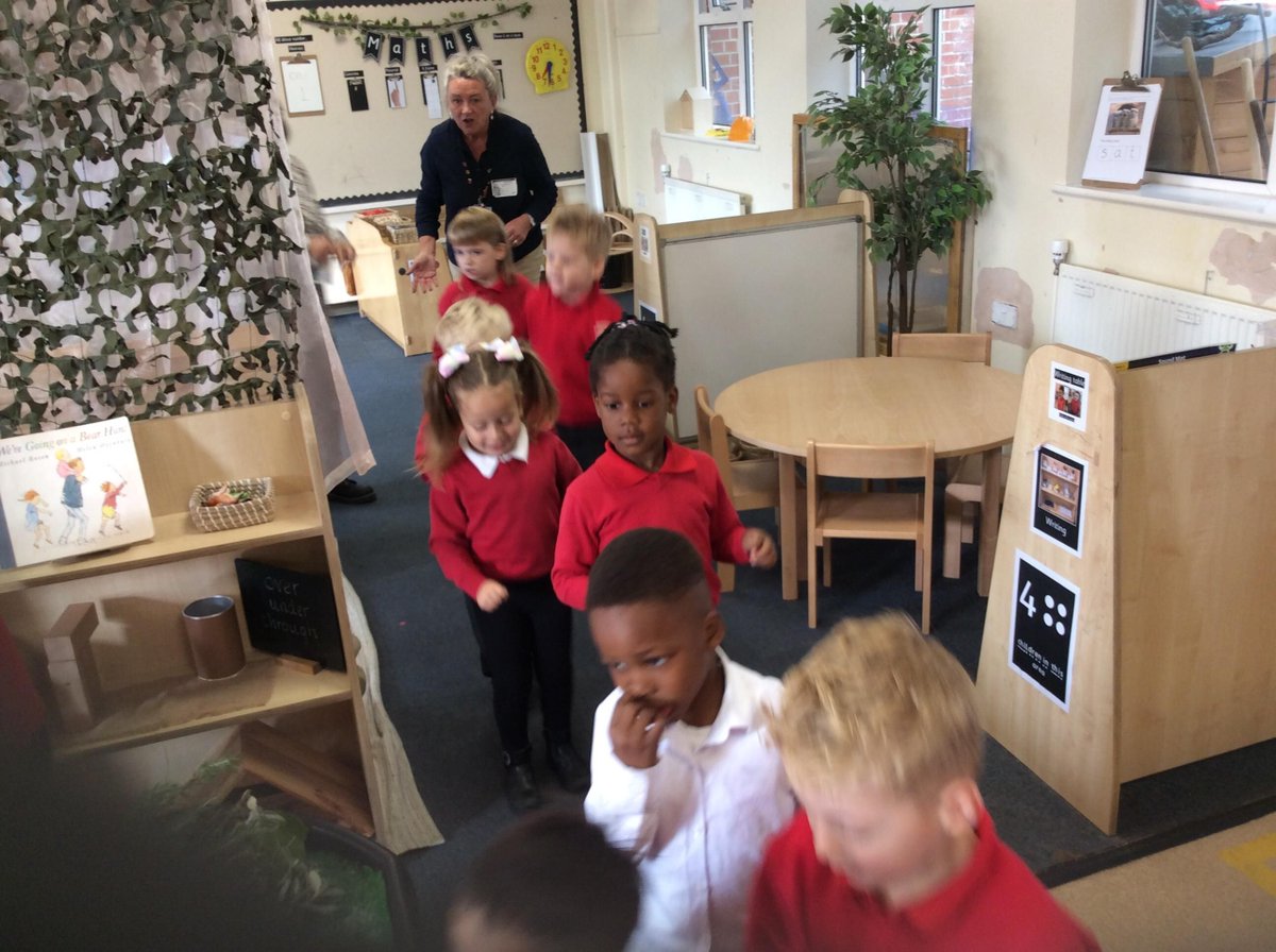 📚 Every term, the fantastic staff at Rawmarsh Library come to visit Foundation. We had our first rhyme time session last week, and it was the best! We sang songs, danced and listened to a lovely story. 
 
Well done FS2! 😁