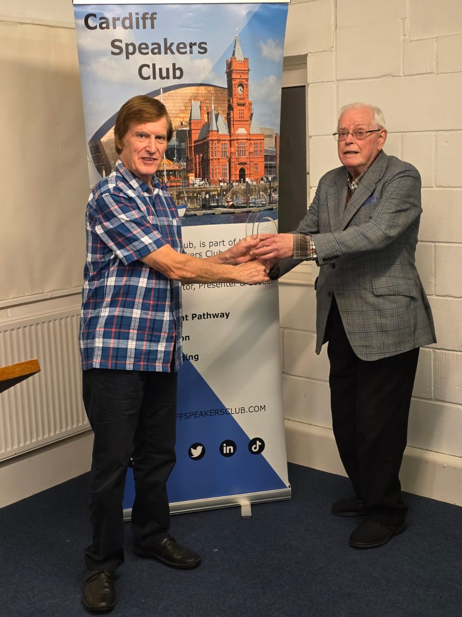 🎉 Huge congrats to Gwilym Jones for winning Cardiff Speakers Club’s annual Novel competition! 🏆📚 And a big shoutout to everyone who took part — what an incredible evening! 🙌✨ #CardiffSpeakers #Champion #AmazingNight #asc