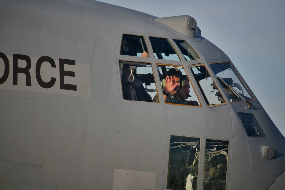 MApNRomania's tweet photo. Minister of National Defence, @AngelTilvar, approved the conduct of another humanitarian flight by a Romanian Air Force C-130 Hercules aircraft on October 3rd, as part of a mission to repatriate from Lebanon a group of 69 people in vulnerable situations.
https://t.co/gQfit0ojv8 https://t.co/A5GgGrI1JP