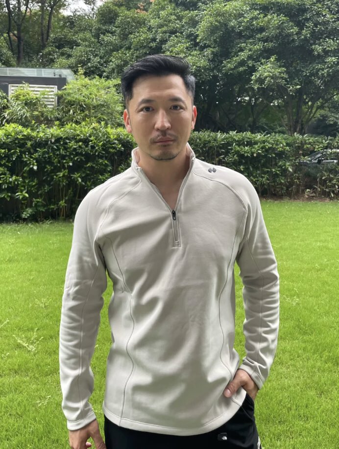 lin tweet media