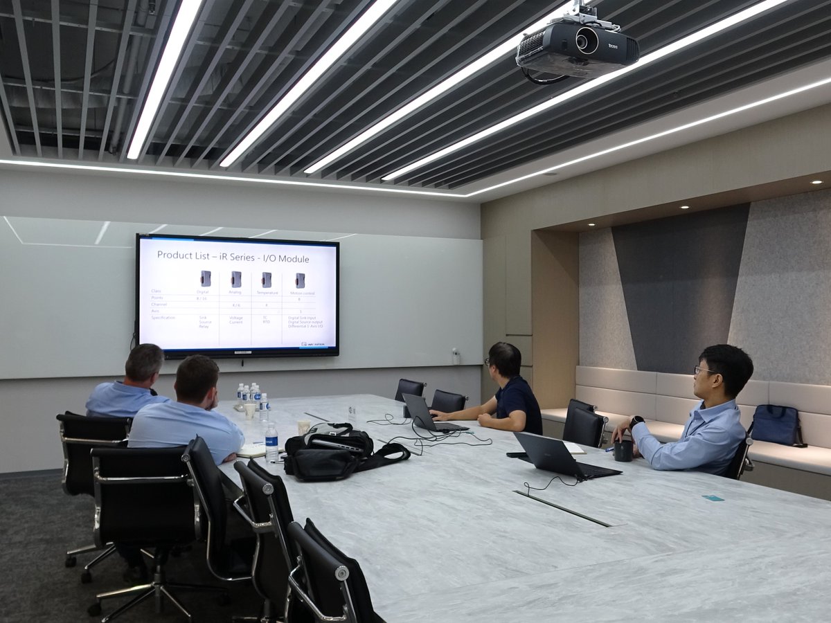 weintekfans's tweet photo. Weintek is honored to welcome our Brazilian partner #Veder back after over a decade of collaboration, with a tour of our new facilities and discussions on future strategies. We're excited to strengthen our partnership and reach new milestones together!
#Weintek #HMI https://t.co/lzAD09RHSn