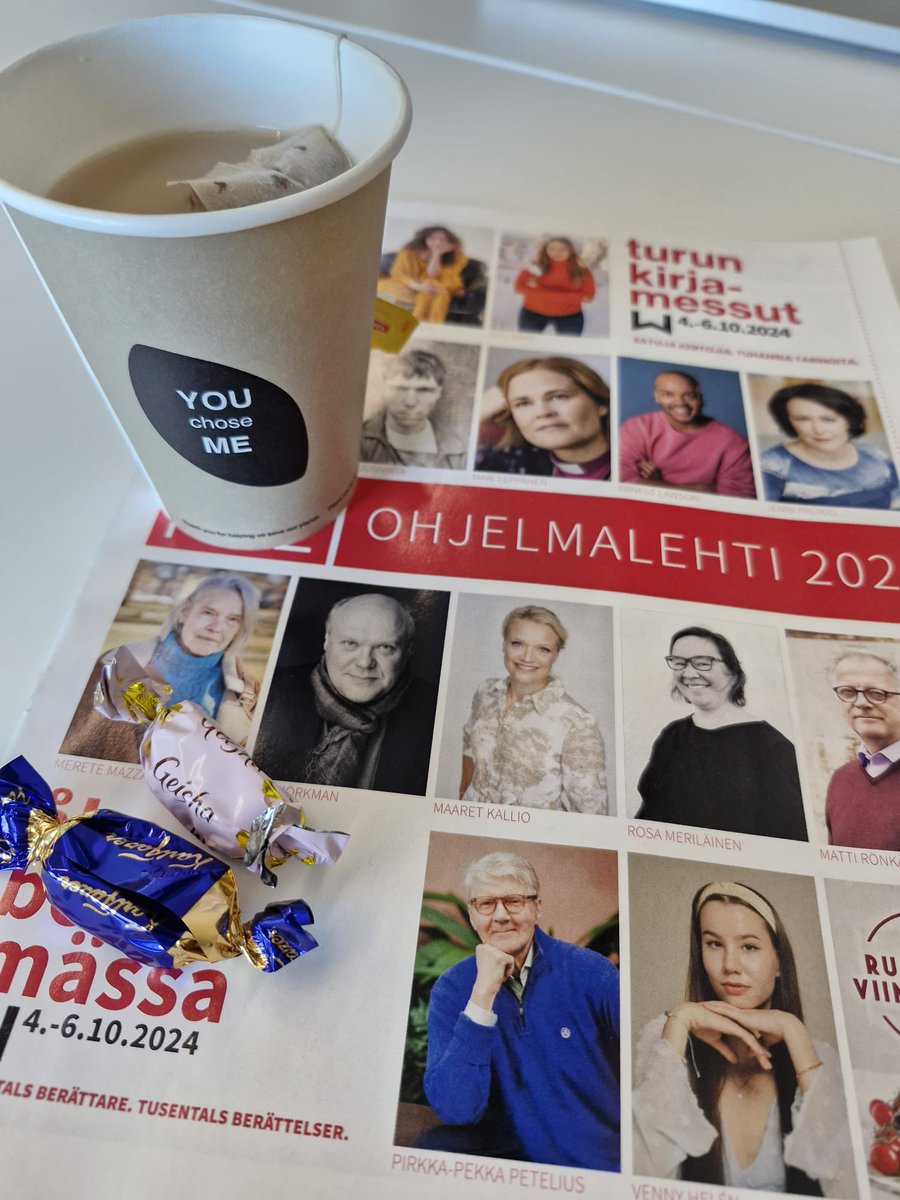 Suomen vanhimmat <a href="/Kirjamessut/">Kirjamessut Turku</a> @turunmessukeskus käynnissä viikonvaihteen ajan! 

Kuvassa ohjelmajohtaja Vilja-Tuulia Huotarinen ja Turun Messukeskuksen tj. <a href="/PKRytsa/">Päivi Rytsä</a> infossa

kirjamessut.fi ☀️