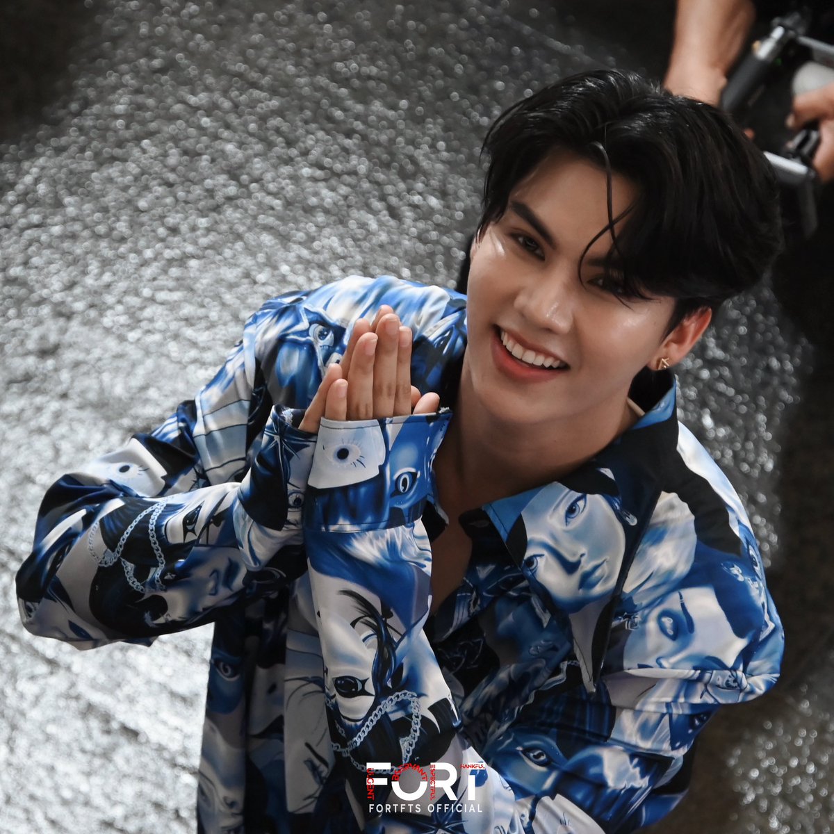 FortftsOfficial's tweet image. 241004 Bangkok International Fashion Week Victory Stage - Fort Thitipong

จบงานแล้วกลับมาเป็นน้องฟอร์ดแล้วค้าบ 💗

FORT BIFW2024

#SiamCenterBIFW2024xFort
#FriendofSiamCenter
@fort_fts #FortFTS