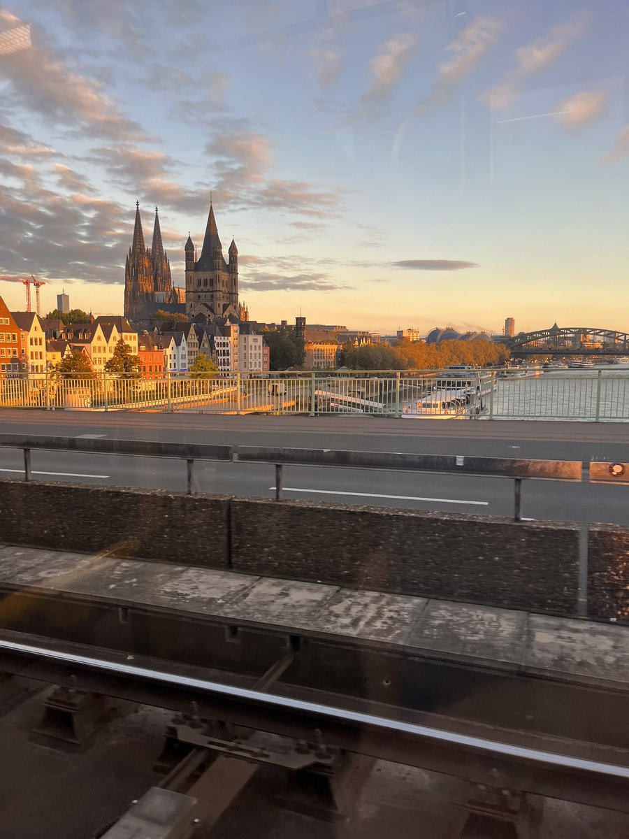 Derek Rae tweet media